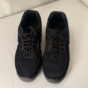 Bloch Dance Women's Canvas Boost Split Sole Dance Sneaker, Black, 7.5